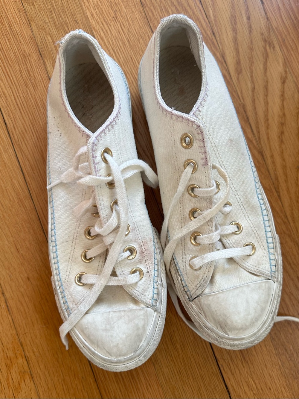Converse All Star Lo Lift Stitch Sitch in Egret